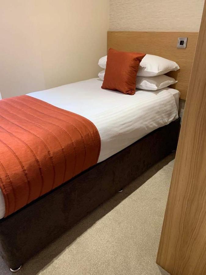 Victoria Hotel Kirkcaldy Kültér fotó