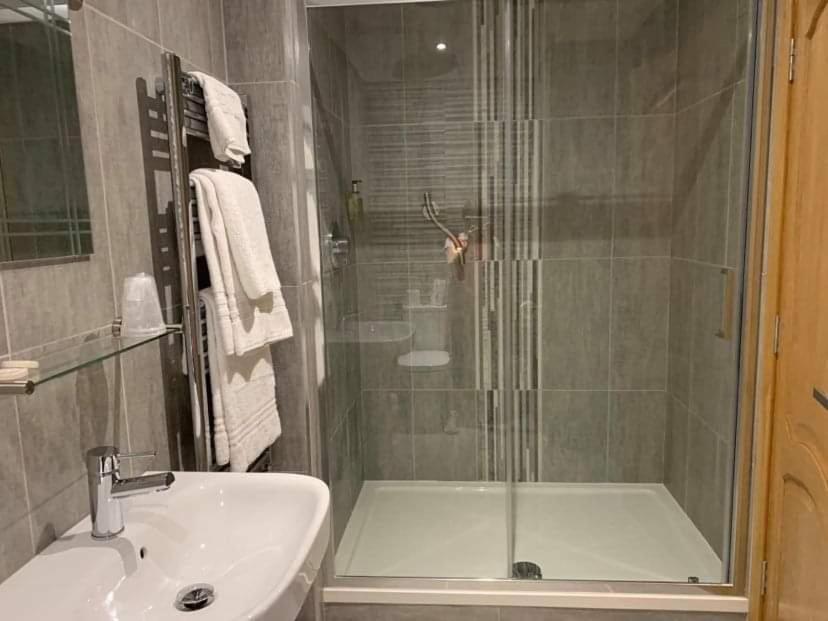 Victoria Hotel Kirkcaldy Kültér fotó