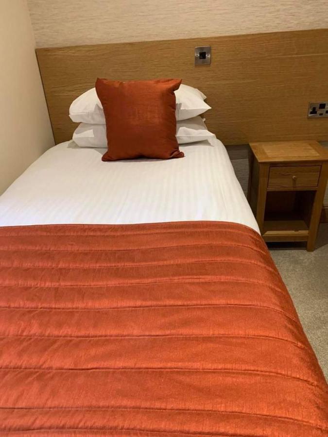 Victoria Hotel Kirkcaldy Kültér fotó