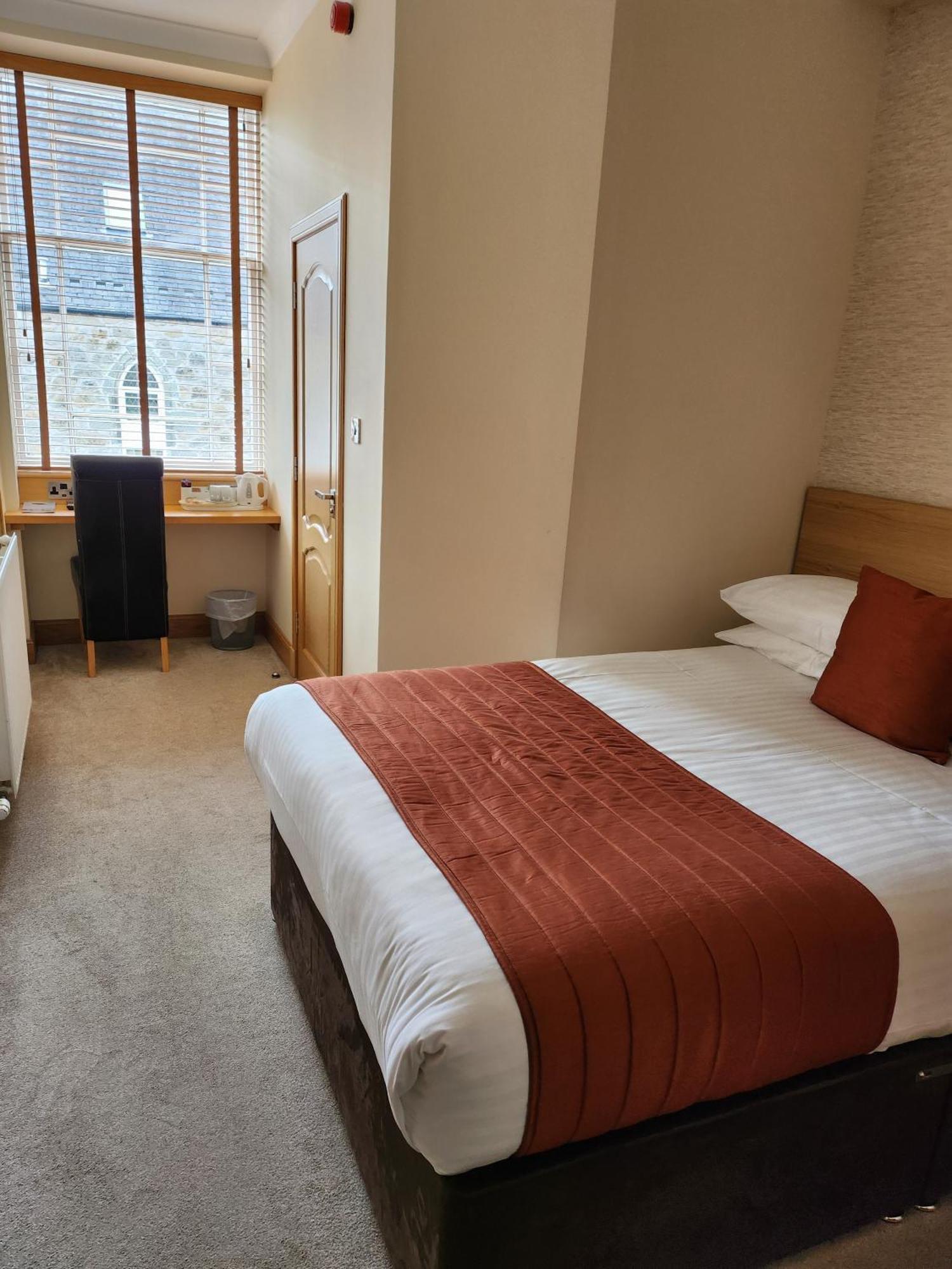 Victoria Hotel Kirkcaldy Kültér fotó