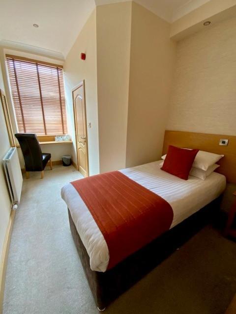 Victoria Hotel Kirkcaldy Kültér fotó