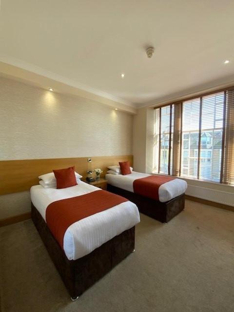 Victoria Hotel Kirkcaldy Kültér fotó